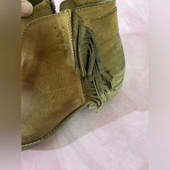 Diba True Pony Up Leather Fringe Ankle Boots Women's 8 Western Rodeo Low Heeled - Picture 10 of 13